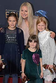 Moderatorin Eva Gr&uuml;nbauer bei der Equila - Weltpremiere im Showpalast M&uuml;nchen am 05.11.2017 (&copy;Foto: Ingrid Grossmann)